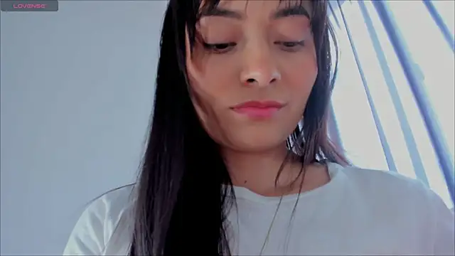 Lauren_A live