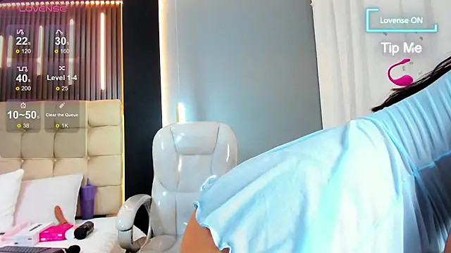 Amara_lune live