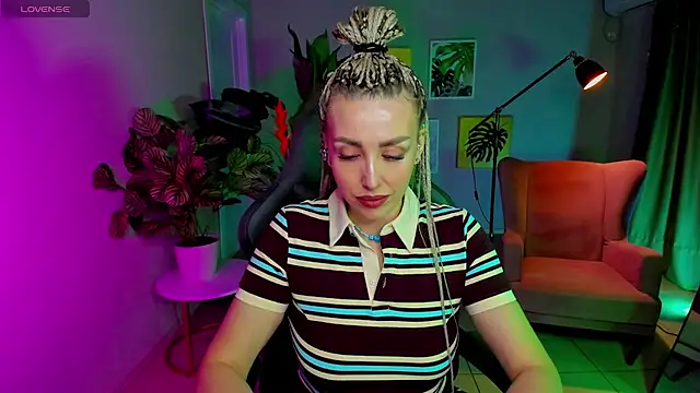 MonicaRiley live
