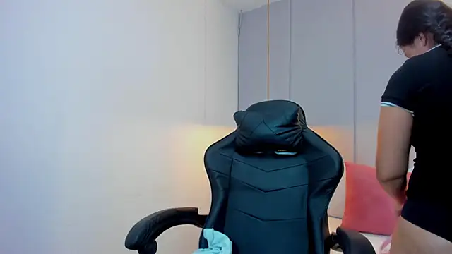 kira_relish live