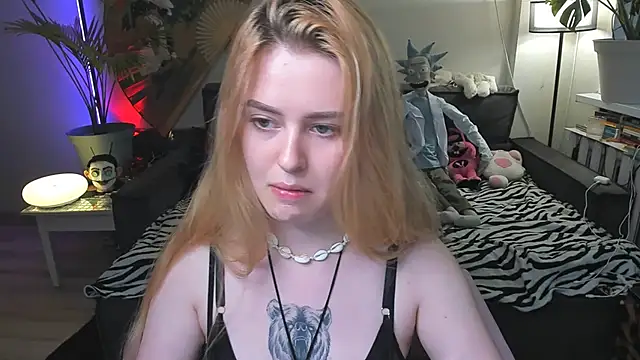 Alexa_Pirs live