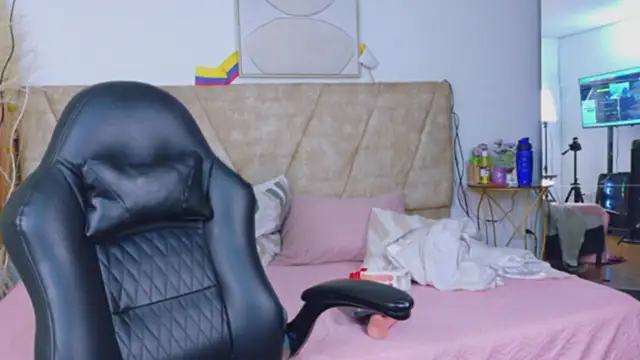 victoria_withmore live