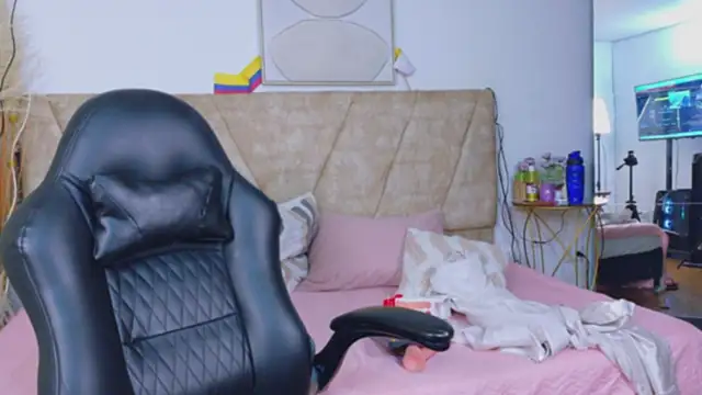 victoria_withmore live