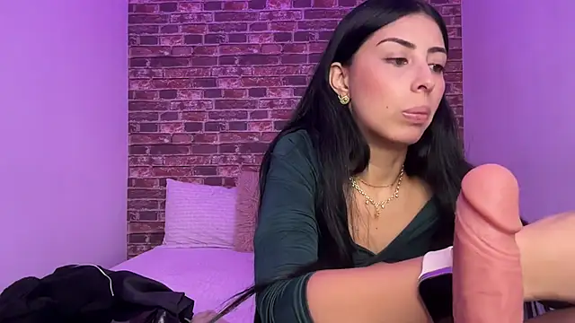 AbrilSantosxo live