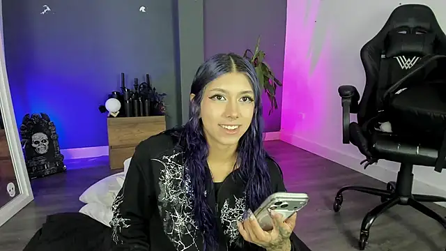 Raven_Witch_ live