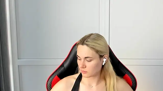 Emma_starrs_ live