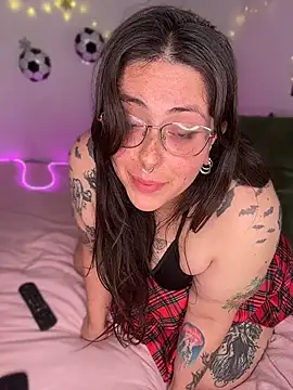 Mizztikaa live