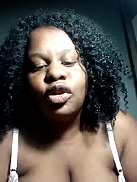 EbonyEstela7 live