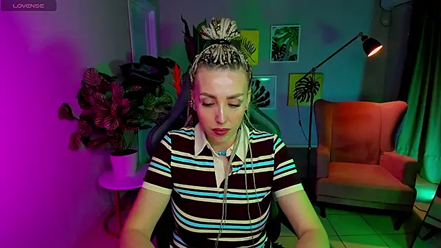MonicaRiley live
