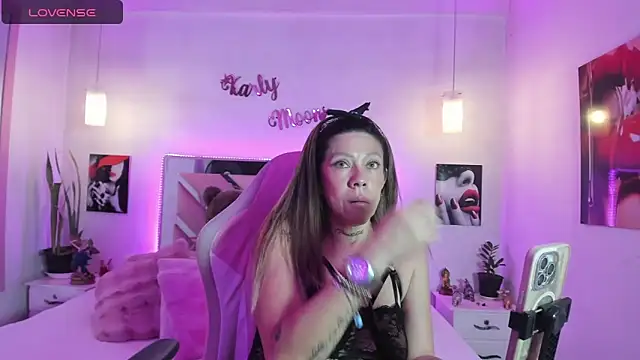 Karly_moon live
