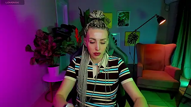 MonicaRiley live