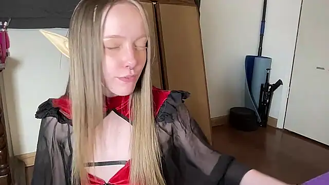 ElfGirlAna live