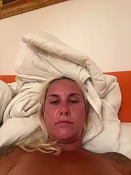 Sofia_beee live