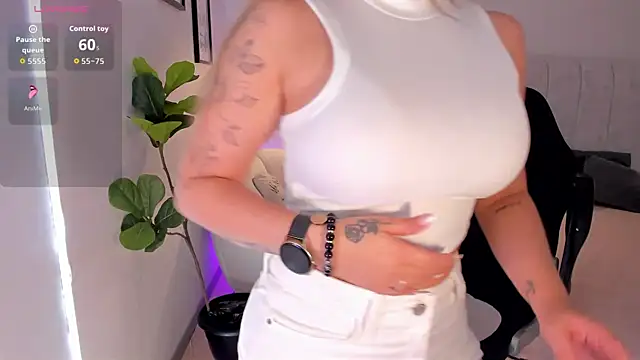 AmyWood live
