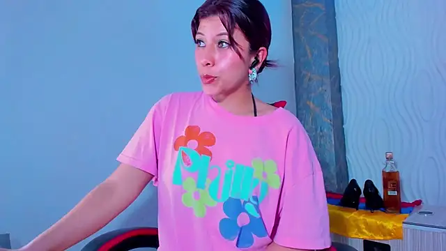 Raven_Rouge_ live