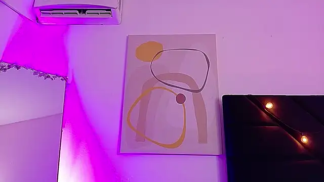 littleebonny live