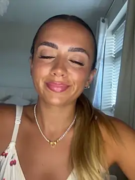 Harrietbronzex live