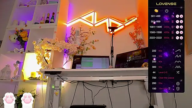Elena-Marilyn live