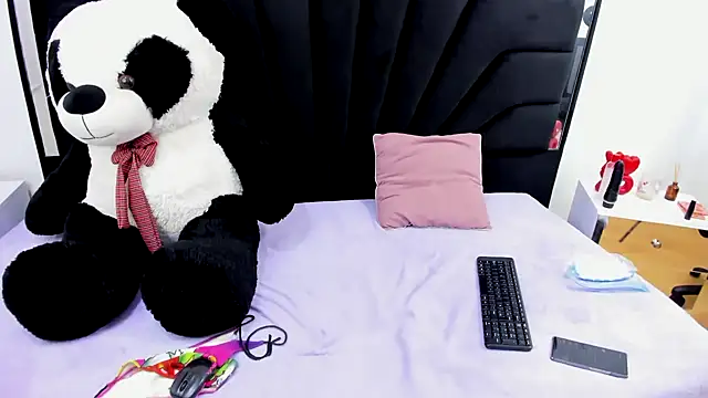 SweetVenomMilf live