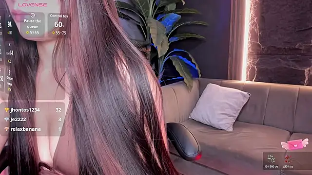Aili_queen live
