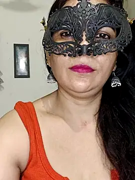 BhabhiPooja69 live
