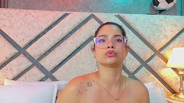 KasiaHall live