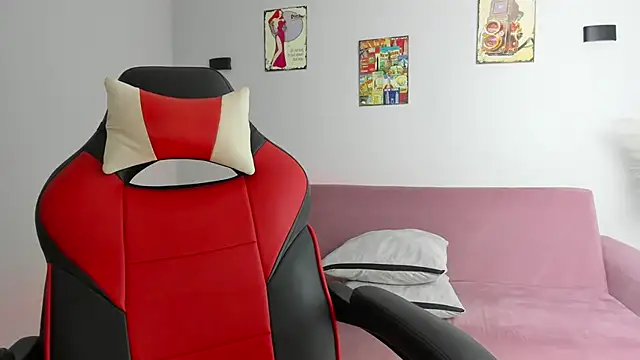 Emily_bruss live