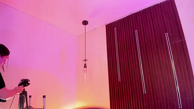 ArianaBaker live