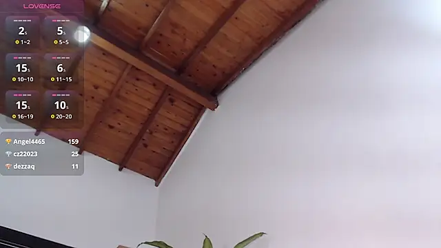 Mia_Volkova_ live