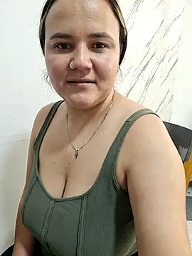 Mandy-moore28 live