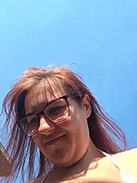 Ashloves_ live