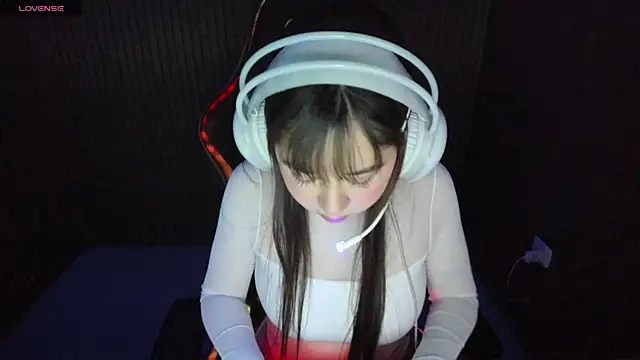Nikkibabe_ live