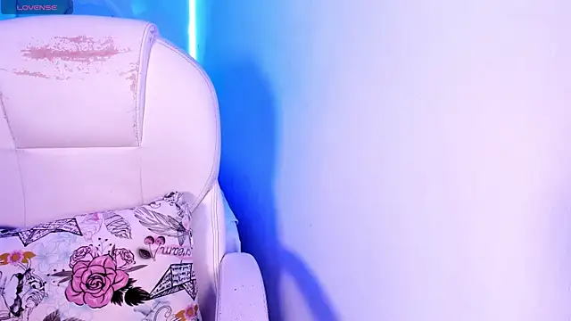 kitty_roouse live