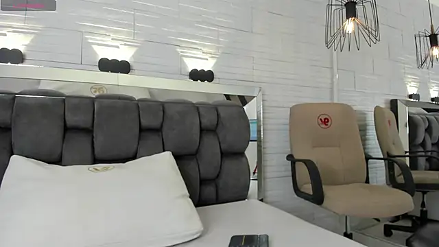 yasmin_clair live