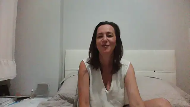 ArianaStarr live