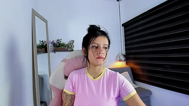 yenny_garcia live