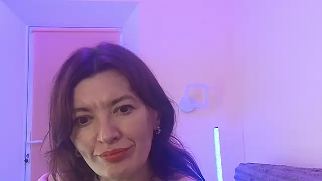 Bonnie_Naughtyy live