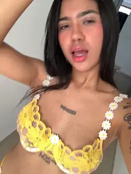Lily_em live