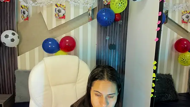 MadisonYoung000 live