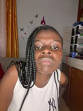 Triskymaya live