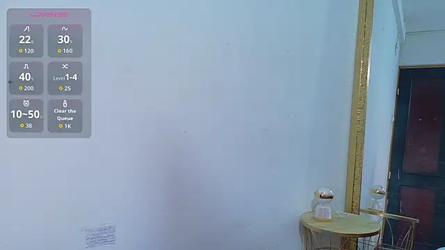 tightlittleebony live