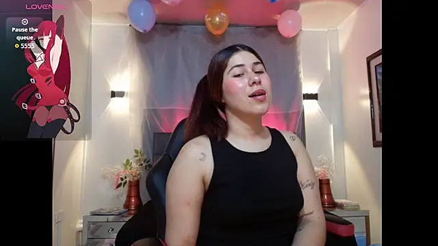 Inari_Joness live