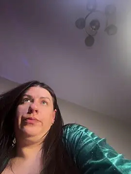 Evelinia live
