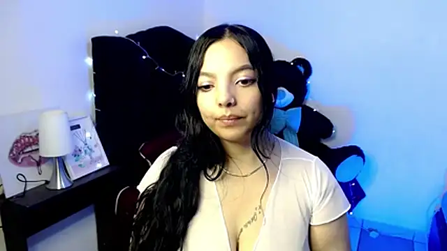 loren_tits24 live