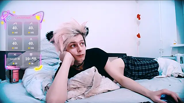 Littlepinkcat live