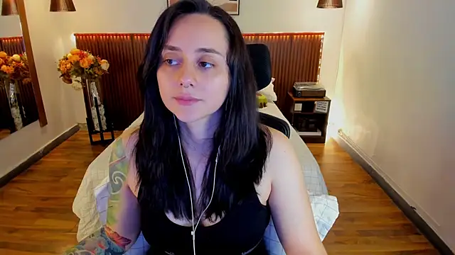 KatherineBond live