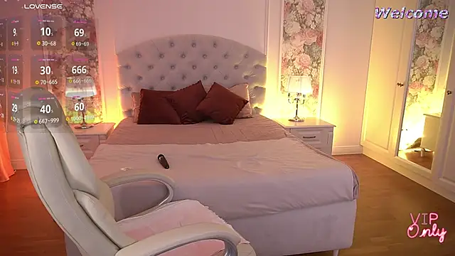EllaGoldenn live