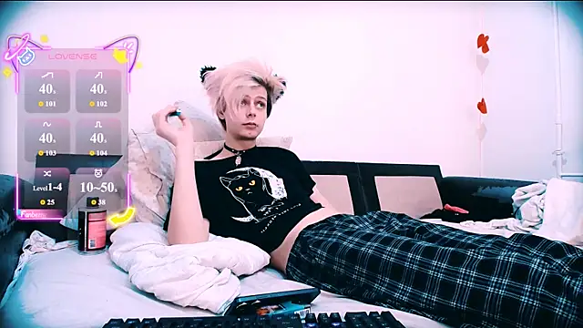 Littlepinkcat live