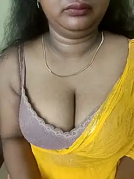 Sravani_cutee_ live