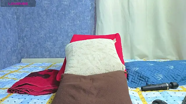 Malia_fox live